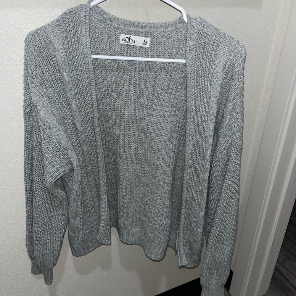 Hollister cardigan